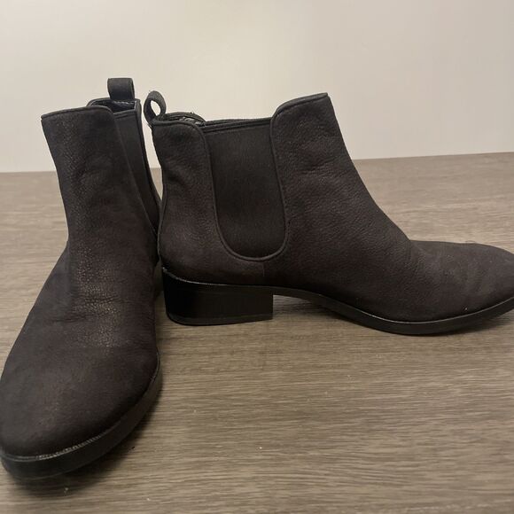 Cole Haan Black Chelsea Boot Ankle Pull On Womens 7.5 NICE - Picture 1 of 12